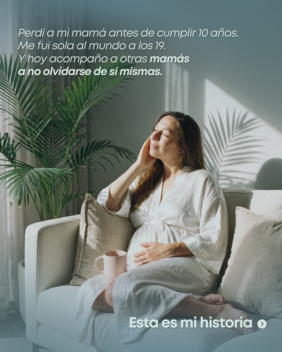 Mamá sentada respirando tomandose un tiempo para ella misma